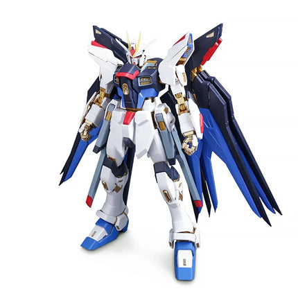 Strike Freedom Gundam Gunpla Model Kit Perfect Grade 30 cm