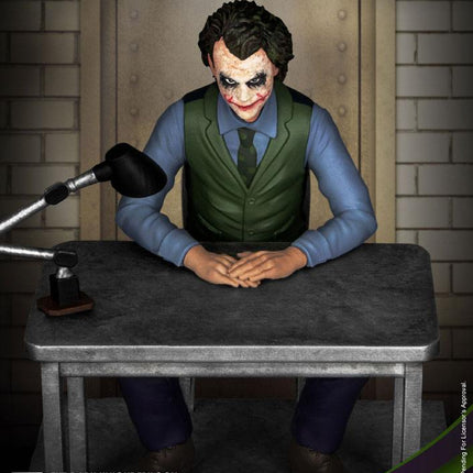 The Joker DC Comics D-Stage PVC Diorama The Dark Knight Trilogy Batman 16 cm