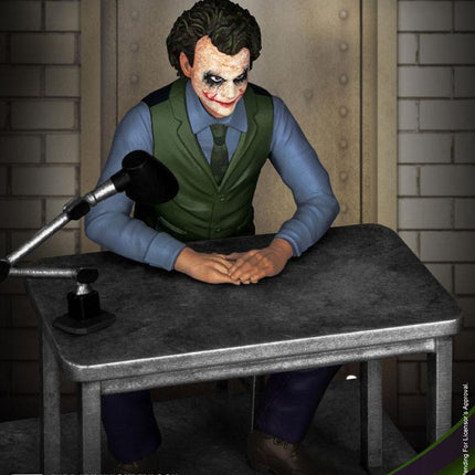 The Joker DC Comics D-Stage PVC Diorama The Dark Knight Trilogy Batman 16 cm