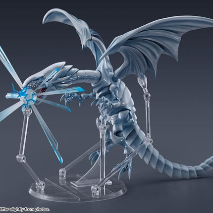 Blue-Eyes White Dragon Yu-Gi-Oh! S.H. MonsterArts Action Figure 22 cm