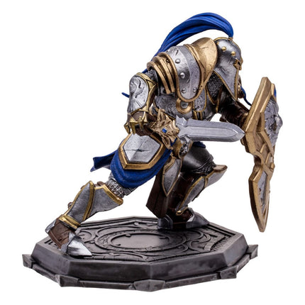 Human Paladin Warrior World of Warcraft Posed Figure 15 cm
