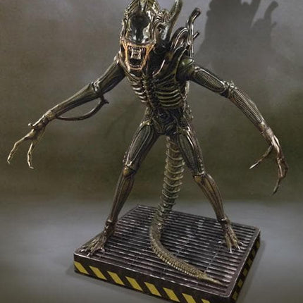 Alien Statua Warrior  Xenomorfo Guerriero Scala 1:1 Misura Dimensioni Reali Vetroresina (3948331991137)