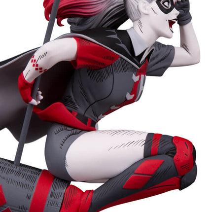 Harley Quinn DC Comics Red, White & Black Statue  by Guillem March 18 cm