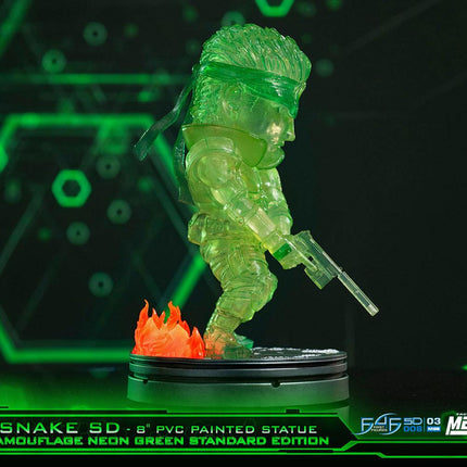 Metal Gear Solid PVC SD Statue Solid Snake 20 cm Camouflage Green Neon